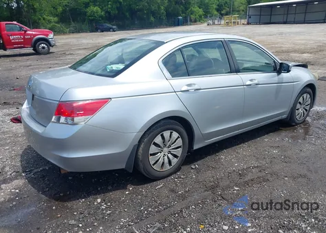 2010 Honda Accord 2.4 Lx из США, поврежденный, VIN 1HGCP2F35AA036057